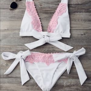 NWT Hi Cut Plunge Pink White Adorable Bikini Set S